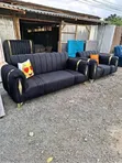 Kiti cha Sofa cha Nyeusi cha Samani za Kifahari (3+2 Seater) chenye Michoro ya Dhahabu - 1