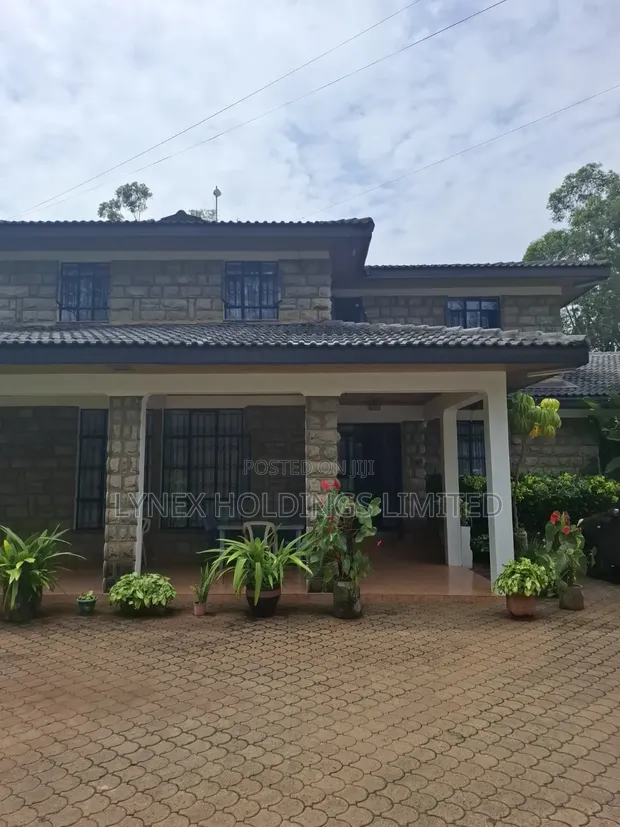 6 Bedroom Mansion for Sale in Hardy - 1