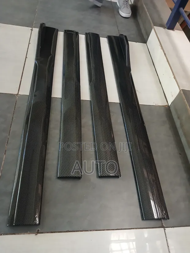Universal Carbon Fiber Side Skirts - 1