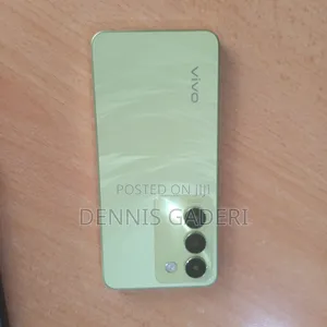 Vivo V30 Lite 256GB Green