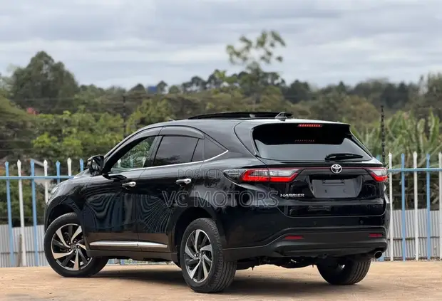 Toyota Harrier 2.0 Turbo 2019 Nyeusi - 1