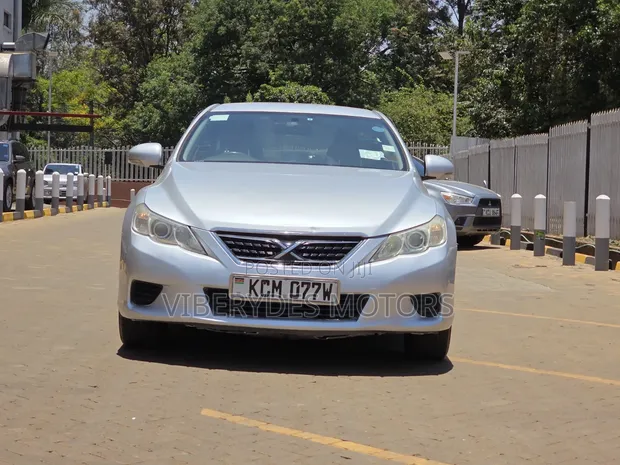 Toyota Mark X 2010 Nyeusi - 1