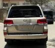 Toyota Land Cruiser V8 2017 Beige - 1