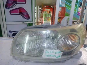 Taa ya Mbele Toyota Porte 2012 (Iliyotumika)