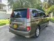 Toyota Isis 2011 Gray - 1