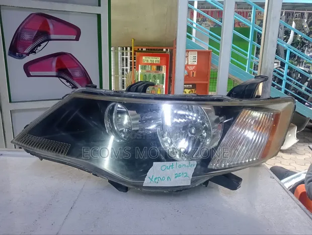 Mitsubishi Outlander 2012 Headlight - 1