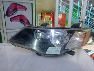 Mitsubishi Outlander 2012 Headlight
