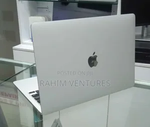 Apple MacBook Pro 2017 16GB RAM 512GB SSD