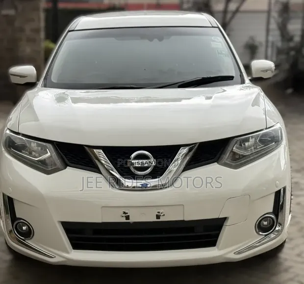 Nissan X-Trail 2015 Pearl - 1