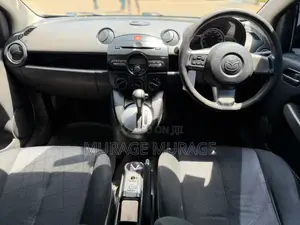 Mazda Demio 2012