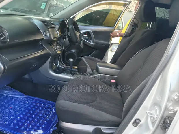 Toyota Vanguard 2011 Kijivu - 1