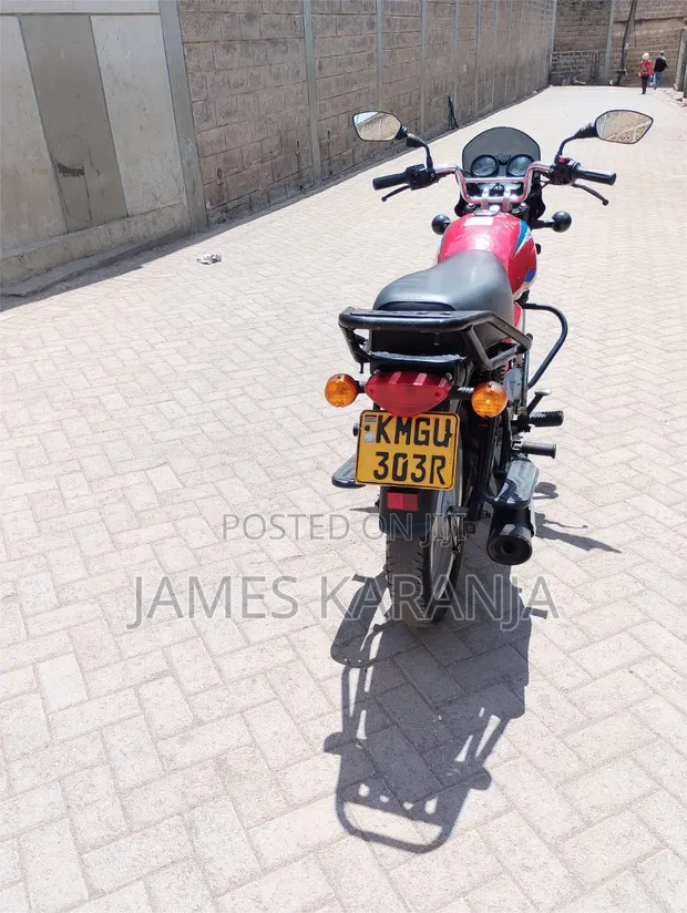 Bajaj Boxer 125 2025 Nyekundu - 1