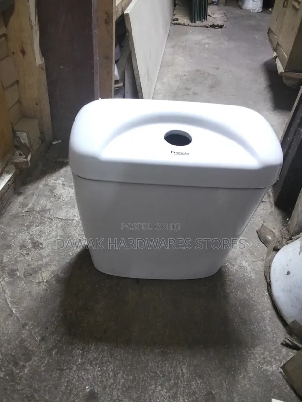 Fresca Close Coupled Cistern yenye Bend - 1