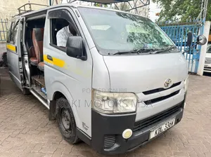Toyota HiAce 2015 Grey