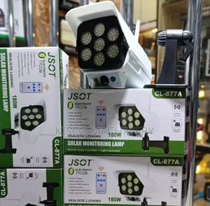 Kamera Bandia ya CCTV Inayochajiwa na Jua