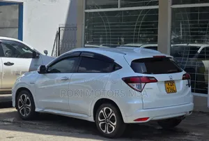 Honda Vezel 2017 Nyeupe