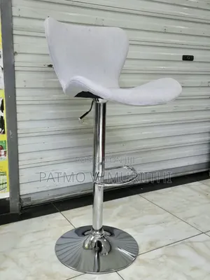 Luna Curved Bar Stool - Mpya Kabisa