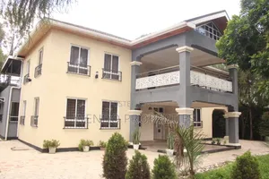 Nyumba ya Vyumba 5 vya Kulala na Ensuite Inauzwa Milimani, Nakuru