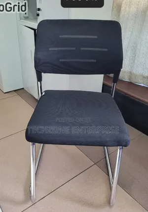 Kiti cha Ofisi cha Ngozi cha Mgeni, Nyeusi