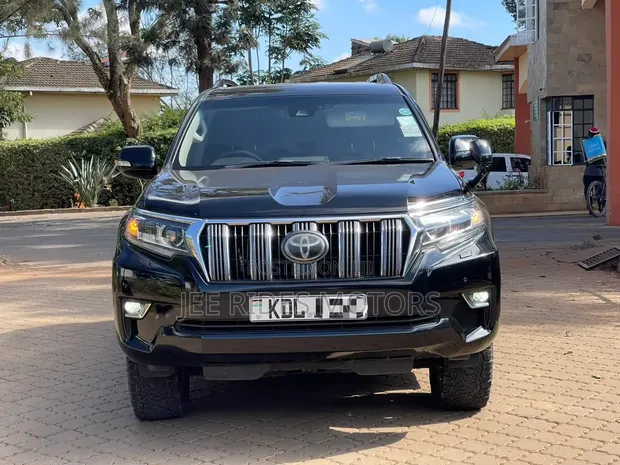 Toyota Land Cruiser Prado TXL 2017 Nyeusi - 1