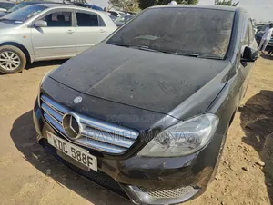 Mercedes-Benz B-Class 2014 Nyeusi
