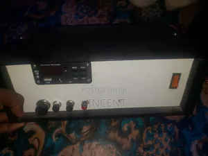 HiFi Works Amplifier ya 2.1 Channel - Imetumika