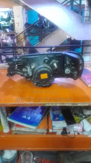 Subaru Forester SG5 Xenon Headlight (Used)
