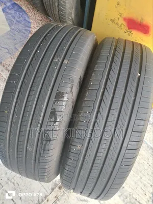 Matairi ya Goodyear Yaliyotumika Kidogo 195/60R16 (Seti ya 4)