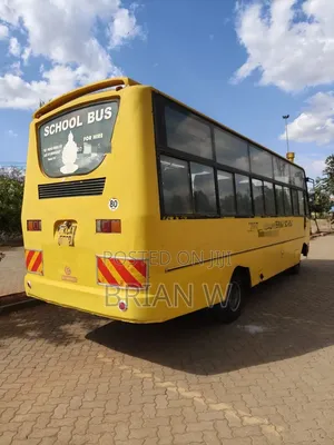 Gari la Shule la 2014 - 33 Seater
