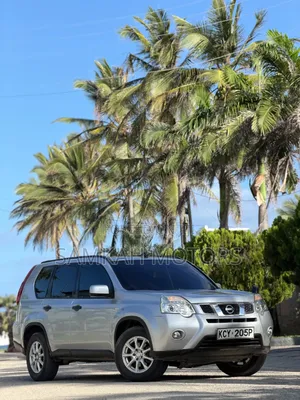 Nissan X-Trail 2012 Nyeupe