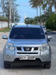 Nissan X-Trail 2012 Silver - 3