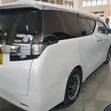 Toyota Alphard 2017 Nyeupe - 3