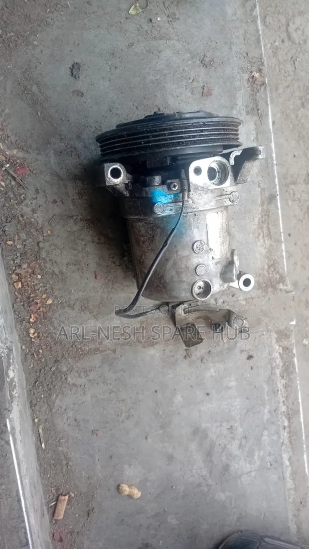 Subaru EJ15 Engine AC Compressor - 1