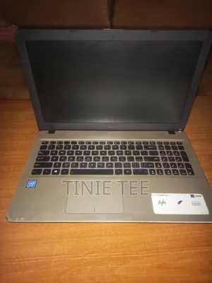 Laptop Asus A72F 2GB RAM, 256GB HDD