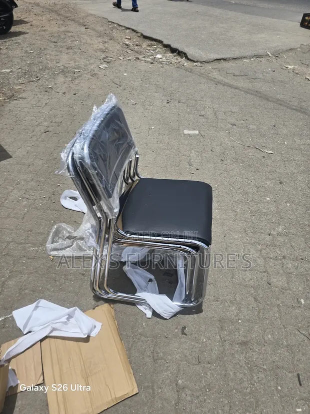 Brand New Modern Visitors Office Chairs - 1