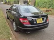 Mercedes-Benz C250 2011 Nyeusi - 2