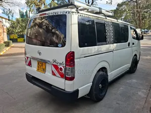Toyota HiAce 2011 Diesel