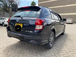 Toyota Corolla Fielder 1.5 Hybrid 2014 Black