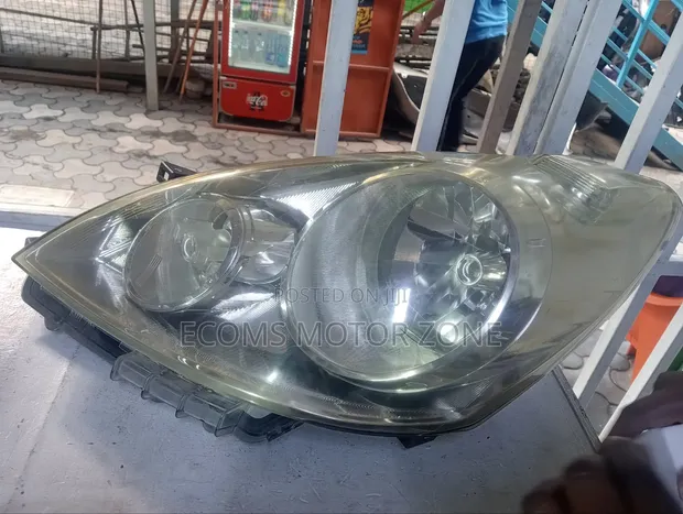 Nissan Note 2012 Headlight - 1