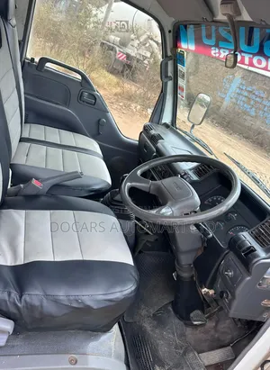Isuzu NKR 2020