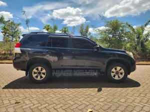 Toyota Land Cruiser Prado 2.7i 2011