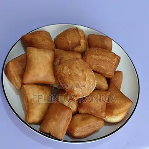 Kitengela Mandazi Safi Zilizopikwa
