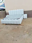Kitanda cha Bubble Nyeupe 6x6 na godoro na kitanda cha pembeni - 4