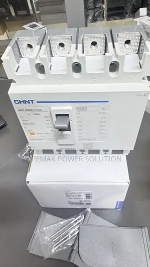 Chint MCCB 4-Pole 200A