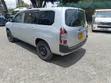 Toyota Succeed SV Premium 2016 Silver - 4