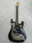 Fender Solo Gitaa la Umeme - 1