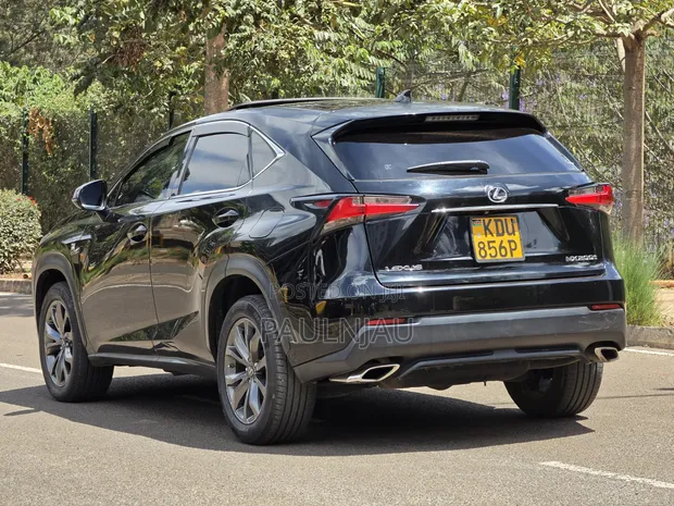Lexus NX 200t 2016 Black - 1