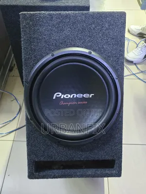Pioneer TS-W312D4 1600W 12-Inch Bass Subwoofer with Slot Cabinet
