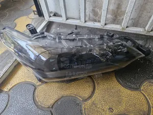 Toyota Corolla Fielder 165 Headlights (Zilizotumika)