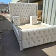 Kitanda cha Anasa cha Wingback 5x6 na Vibanda 2 vya Kando - 2